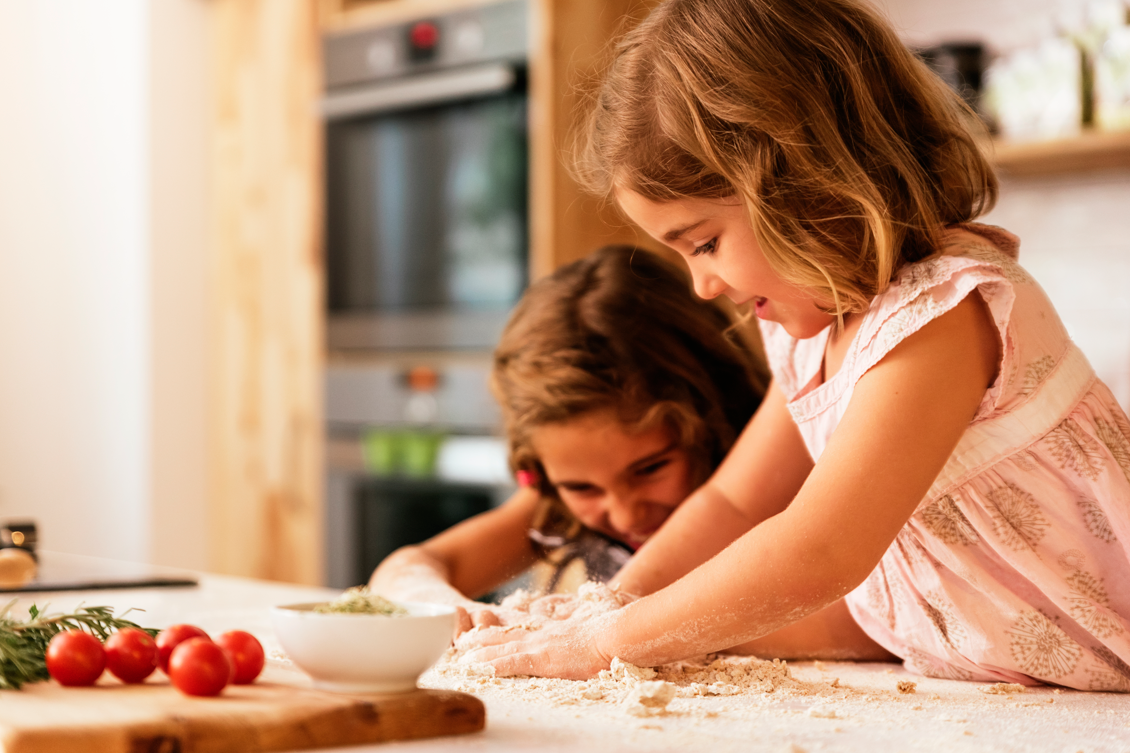 Cómo iniciar a los niños en la cocina