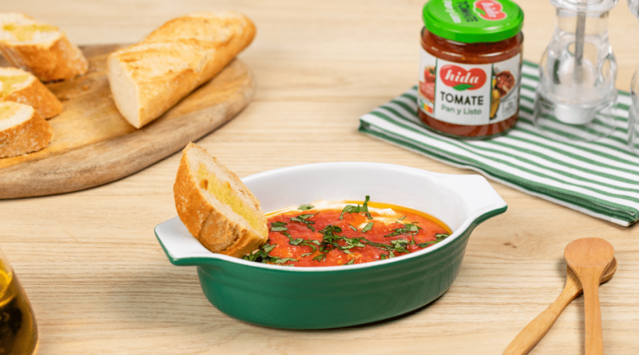 Receta fácil de dip de tomate y ricotta para mojar pan