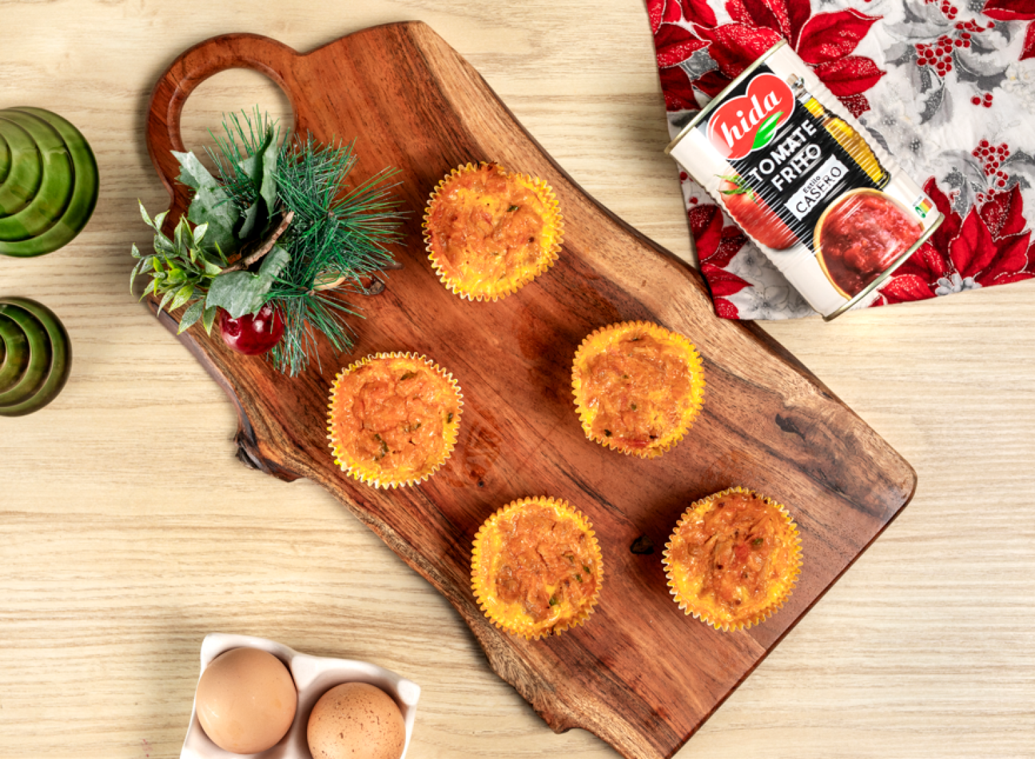 Cupcakes salados de atún, queso y Tomate frito