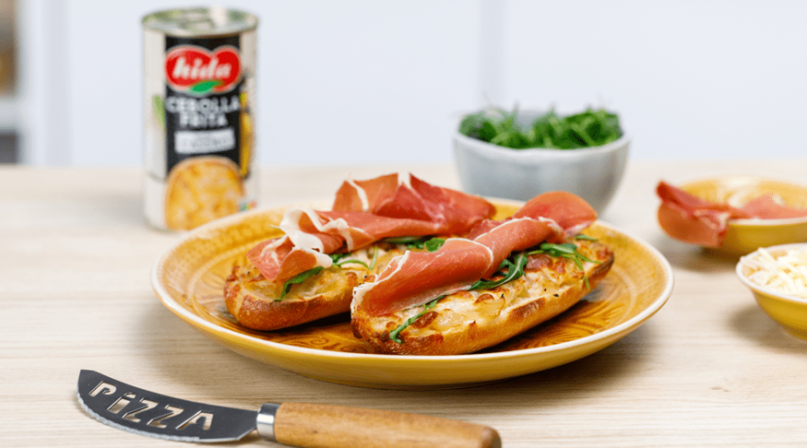 Receta de panini de Cebolla frita, rúcula y jamón serrano