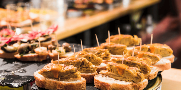 Pintxos, tapas, canapés