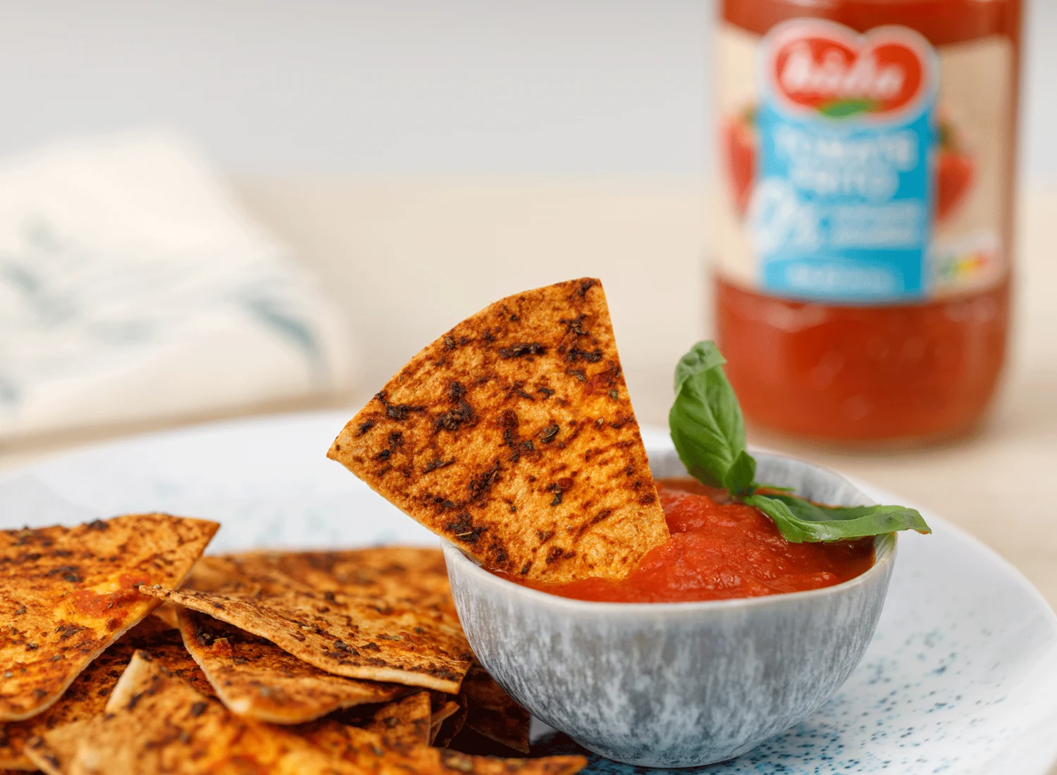 nachos-caseros-tomate-oregano